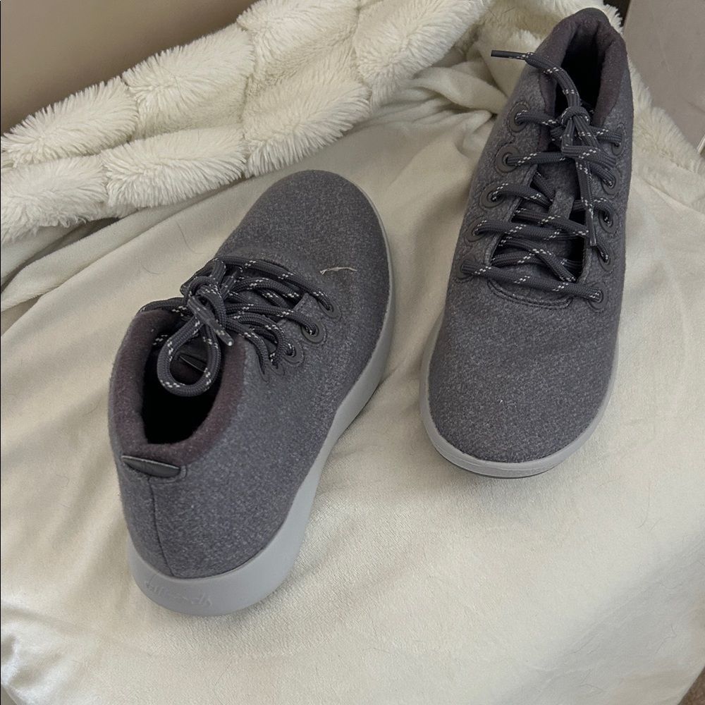 All birds Wool Runners NWOT Sz 9